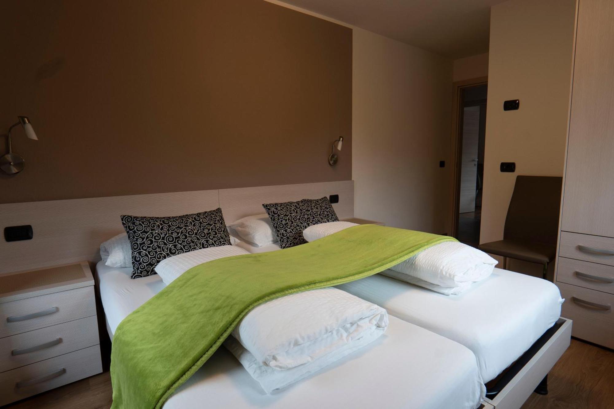 Al Camanel Apartment Livigno Exterior photo
