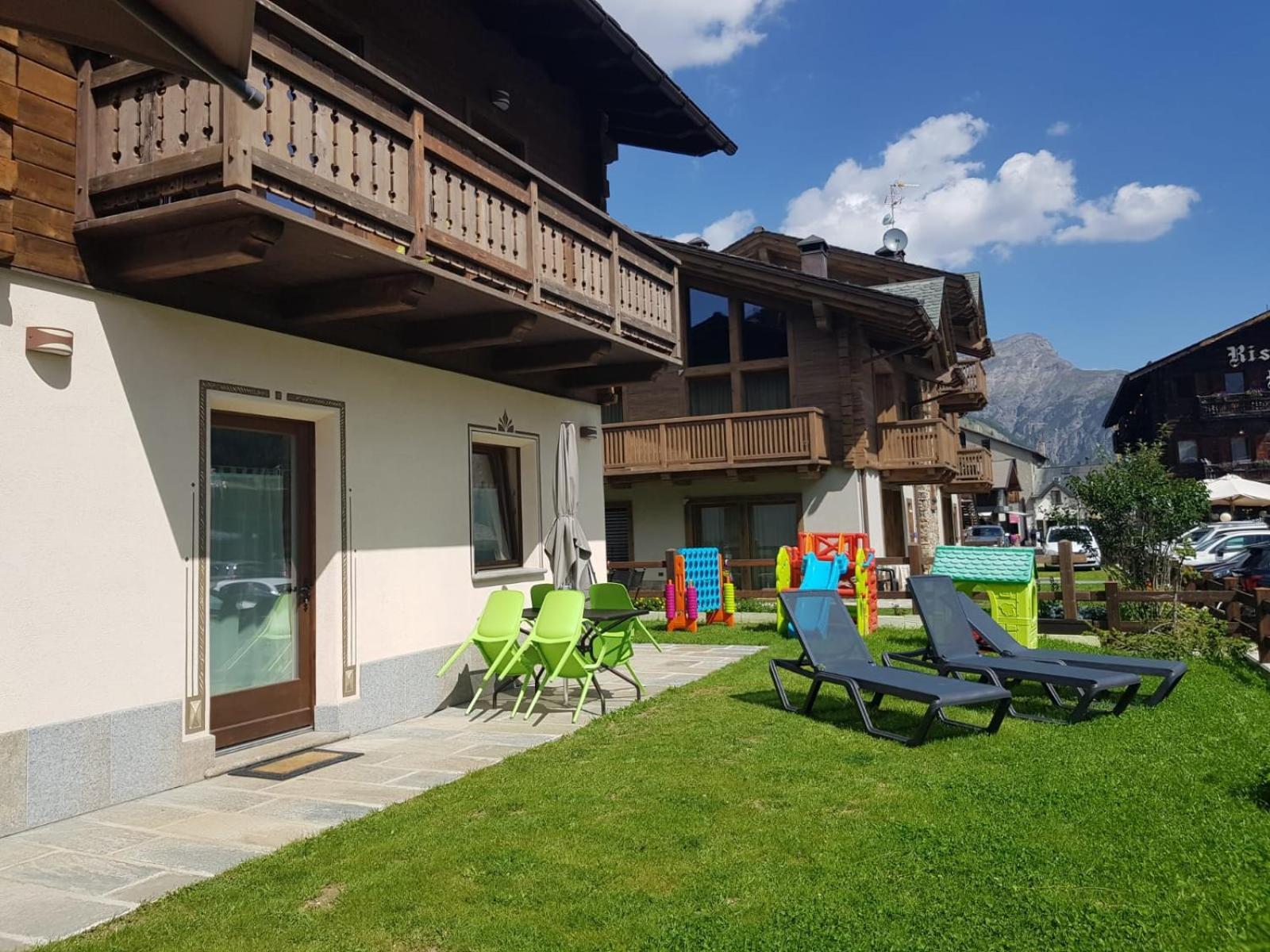 Al Camanel Apartment Livigno Exterior photo