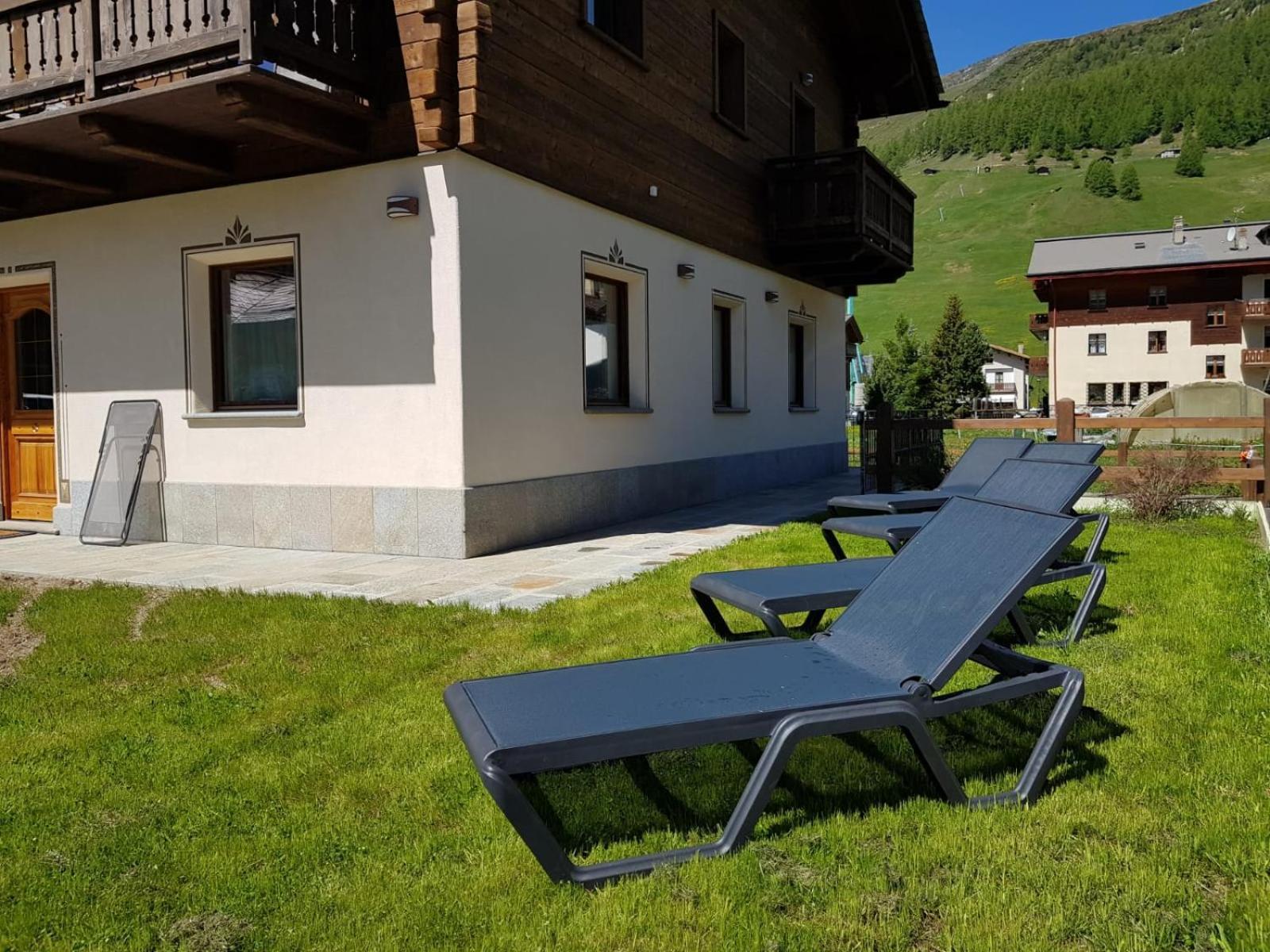 Al Camanel Apartment Livigno Exterior photo