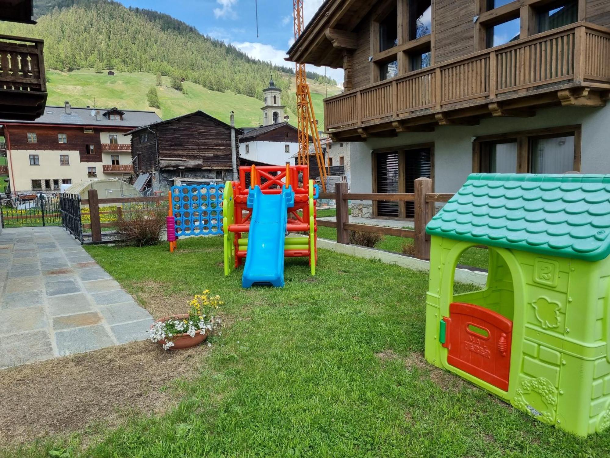 Al Camanel Apartment Livigno Exterior photo